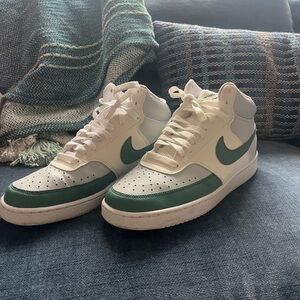 Nike Men's Cream and Green High-Top Sneakers